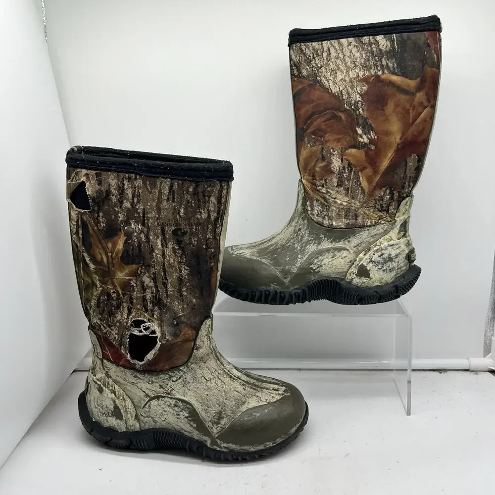 Bogs Boots Kids Youth 13 Classic Camo Winter Snow **